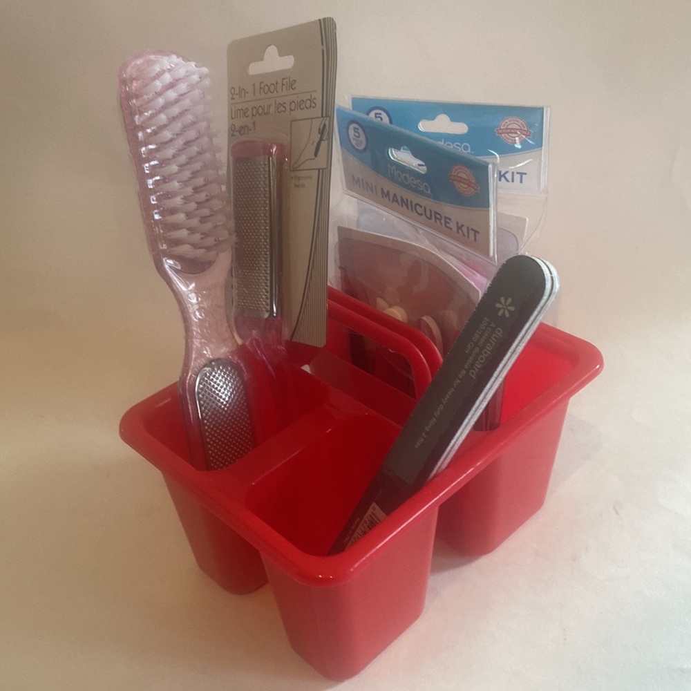MODESTO 15p Nail Manicure Pedicure Selfcare Kit w/ Caddy NIP $35 lcsr